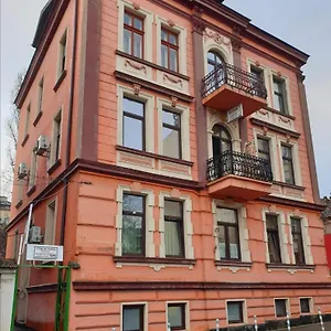 Km!sofia - за гости Πανσιόν
